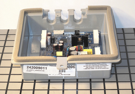 Photo 1 of 5303918525 Frigidaire Refrigerator Main Control Board
